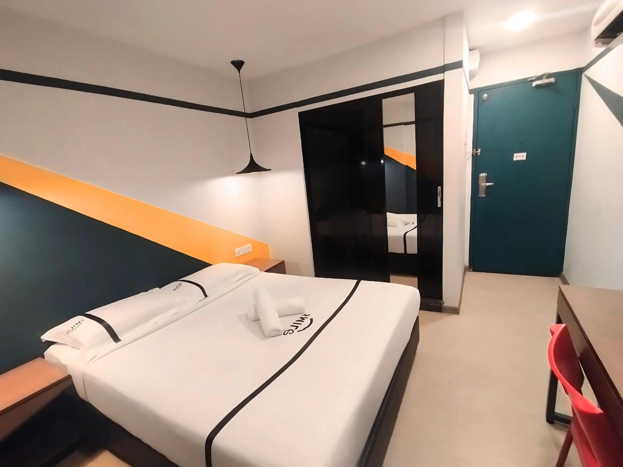 Smile Hotel C180 Cheras Selatan Exterior foto